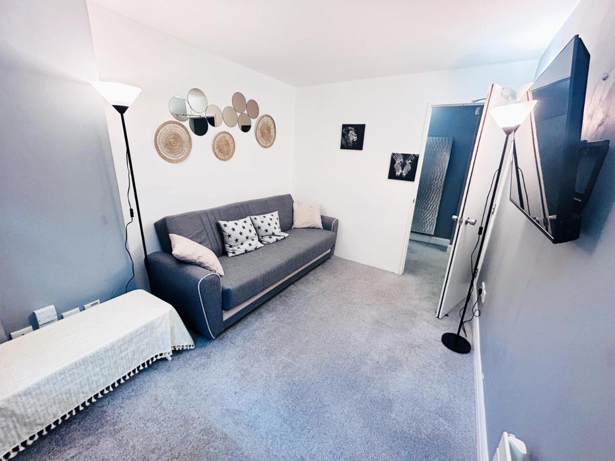 Amazing Flat Near South Kensington - 2 To 3 Bedrooms Londra Exterior foto